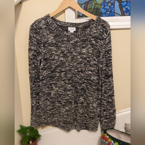 Old Navy Sweaters - Old Navy Medium Sweater women's black marble
